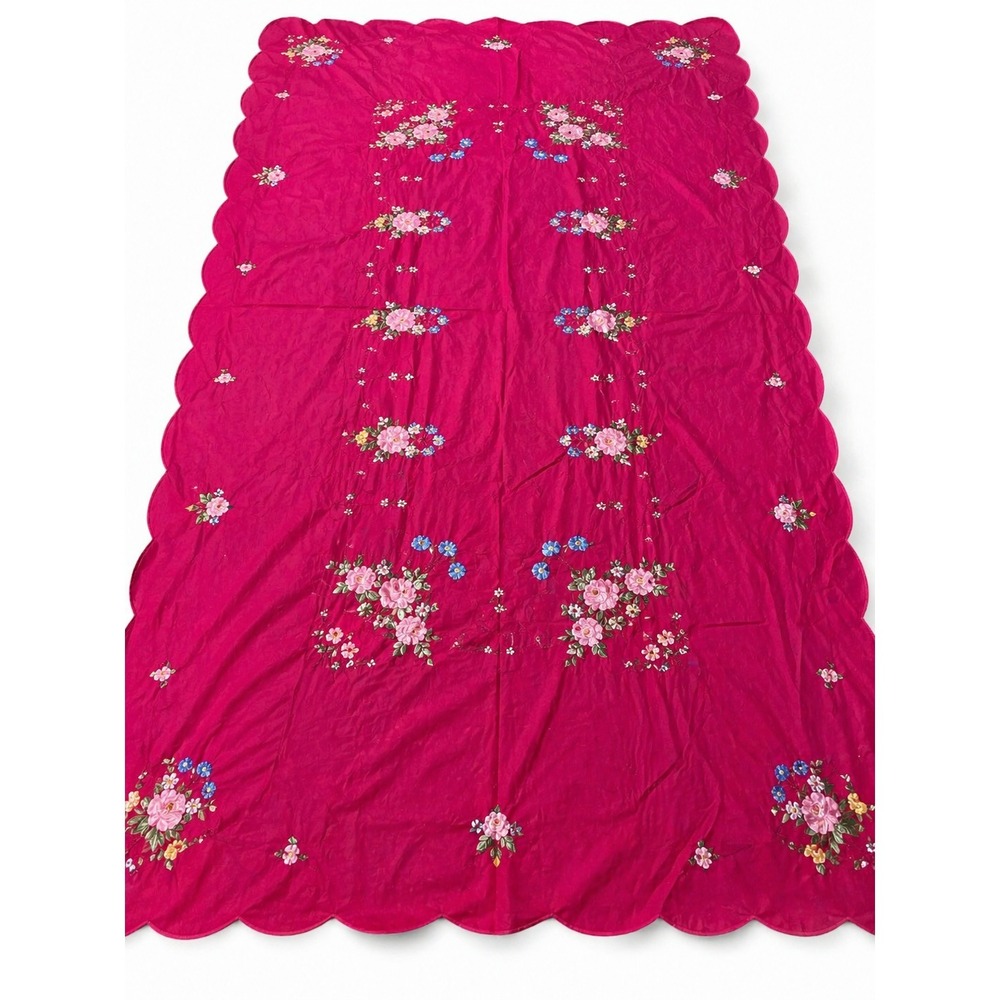 VTG Magenta Embroidered Applique Tablecloth Scalloped Edge Floral 112x67 Large